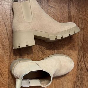 Steve Madden chunky boots